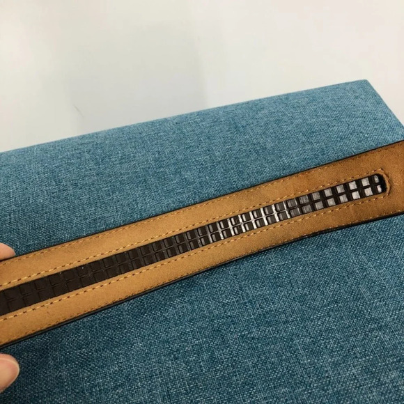 Orvieto Brown Genuine Bonded Leather Belt w/ Silver Tone Belt Buckle size 32 - Picture 7 of 14